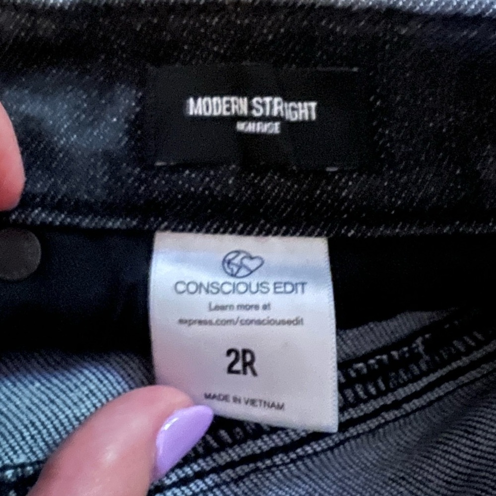 Express High Rise Straight Leg Jeans - Picture 3 of 4